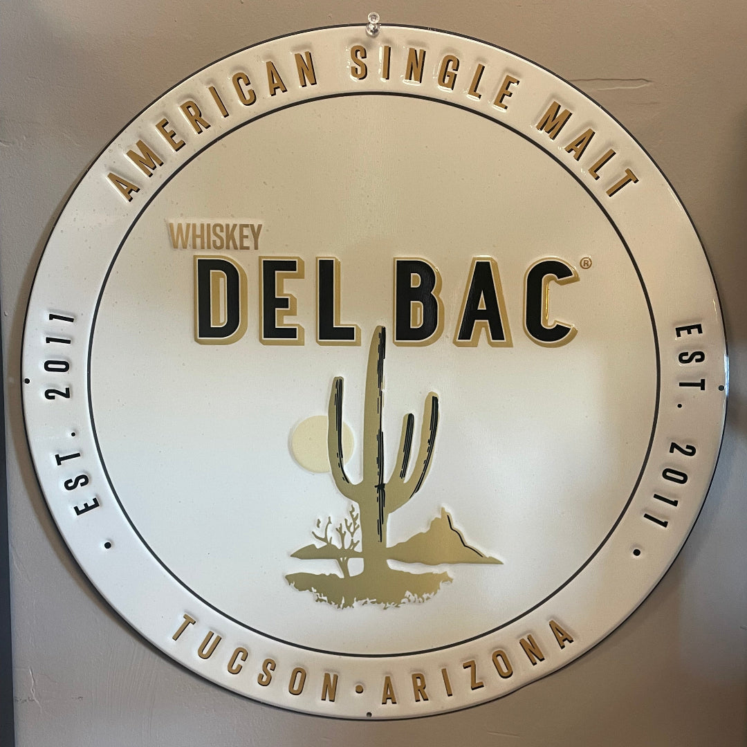 Del Bac Tin Tacker Signs